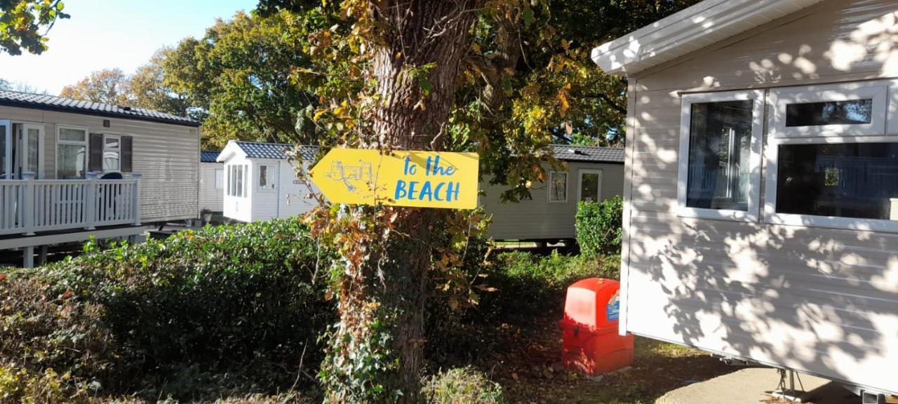 Family Breaks At Rockley Park With Prosecco And A Box Of Chocolates On Arrival Vila Poole Exterior foto