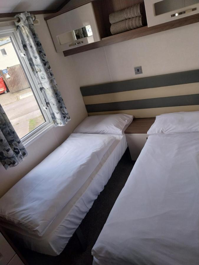 Family Breaks At Rockley Park With Prosecco And A Box Of Chocolates On Arrival Vila Poole Exterior foto